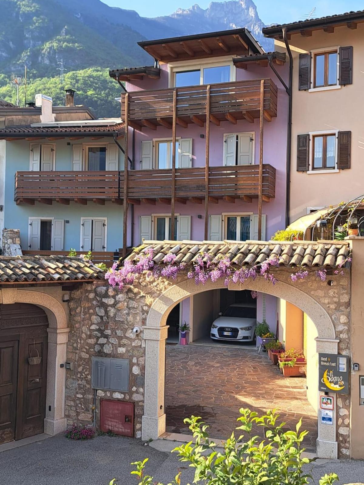 Il Sogno Bed & Breakfast Avio Dış mekan fotoğraf